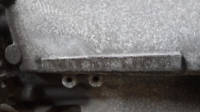 Versnellingsbak van een Mercedes-Benz Vito (639.7) 2.2 115 CDI 16V 2004