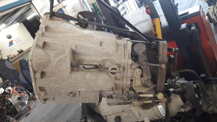 Versnellingsbak van een Mercedes-Benz Vito (639.7) 2.2 115 CDI 16V 2004