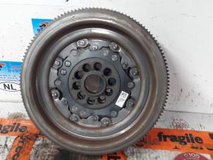 Gebruikte Vliegwiel Volkswagen Passat 4Motion (3C2) 3.2 VR6 FSI 24V Prijs € 125,00 Margeregeling aangeboden door De Witte Boerderij AutoMotive