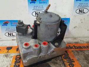 Gebruikte ABS Pomp BMW 5 serie (E39) 540i 32V Prijs € 150,00 Margeregeling aangeboden door De Witte Boerderij AutoMotive
