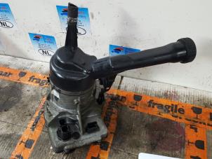 Gebruikte Pomp Servo Peugeot Partner (GC/GF/GG/GJ/GK) 1.6 HDI 90 16V Prijs € 50,00 Margeregeling aangeboden door De Witte Boerderij AutoMotive