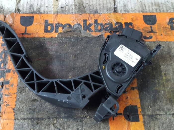 Gebruikte Sensor Gaspedaalpositie Audi A4 Avant (B8) 2.0 TDI 16V Prijs € 10,00 Margeregeling aangeboden door De Witte Boerderij AutoMotive