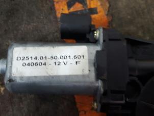 Gebruikte Raammotor Portier Fiat Stilo (192A/B) 1.6 16V 3-Drs. Prijs € 26,25 Margeregeling aangeboden door De Witte Boerderij AutoMotive