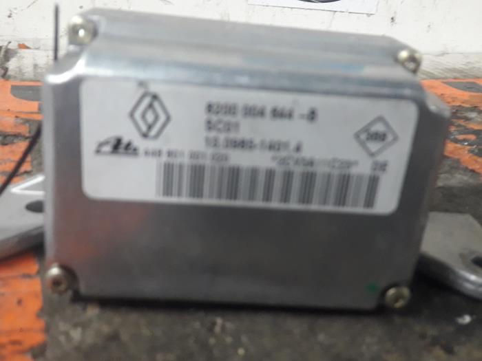 Gebruikte Esp computer Renault Espace (JK) 2.0 16V Prijs € 75,00 Margeregeling aangeboden door De Witte Boerderij AutoMotive
