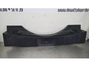 Gebruikte kofferdeksel bekleding Nissan X-Trail (T32) 1.6 DIG-T 16V Prijs € 32,50 Margeregeling aangeboden door De Witte Boerderij B.V.