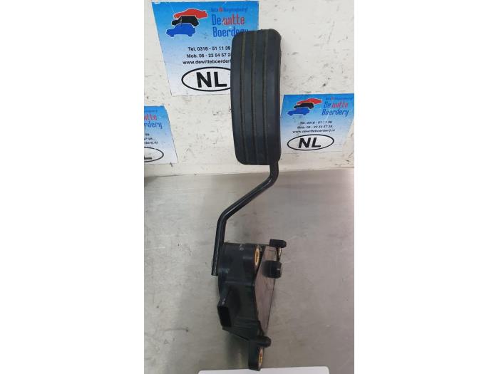 Gaspedaalpositie Sensor van een Mercedes-Benz Citan (415.6) 1.5 108 CDI Euro 6 2017