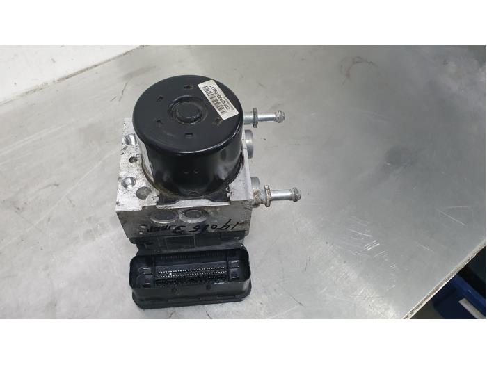 Gebruikte ABS Pomp Jeep Compass (PK) 2.4 16V 4x4 Prijs € 200,00 Margeregeling aangeboden door De Witte Boerderij AutoMotive