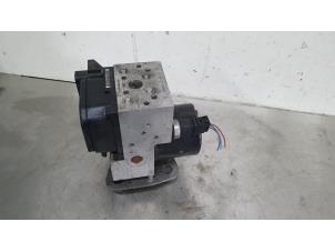 Gebruikte ABS Pomp Mercedes E Combi (S210) 2.6 E-240 V6 18V Prijs € 50,00 Margeregeling aangeboden door De Witte Boerderij AutoMotive