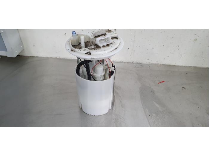 Gebruikte Tank element Pomp Fiat Punto Evo (199) 1.2 Euro 5 Prijs € 25,00 Margeregeling aangeboden door De Witte Boerderij AutoMotive