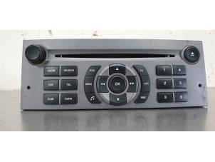Gebruikte Radio CD Speler Peugeot 407 (6D) 1.8 16V Prijs € 50,00 Margeregeling aangeboden door De Witte Boerderij B.V.