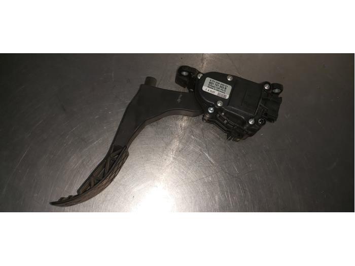 Gebruikte Gaspedaalpositie Sensor Volkswagen Polo IV (9N1/2/3) 1.4 TDI 70 Prijs € 10,00 Margeregeling aangeboden door De Witte Boerderij AutoMotive
