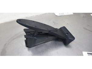 Gebruikte Gaspedaalpositie Sensor Mini Mini (F55) 1.5 12V One Prijs € 10,00 Margeregeling aangeboden door De Witte Boerderij AutoMotive