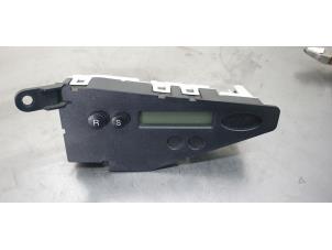 Gebruikte Display Interieur Ford Focus 1 Wagon 1.6 16V Prijs € 20,00 Margeregeling aangeboden door De Witte Boerderij AutoMotive