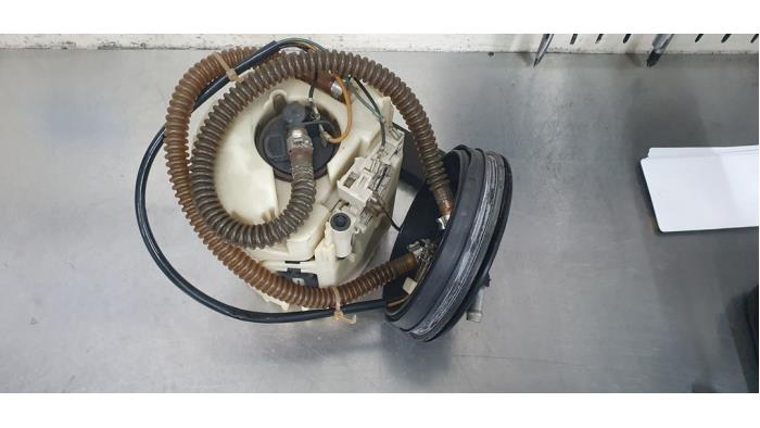Gebruikte Tank element Pomp Seat Cordoba (6C2/6K2) 1.6i CLX,GLX,SE,Latino,SX Prijs € 25,00 Margeregeling aangeboden door De Witte Boerderij AutoMotive