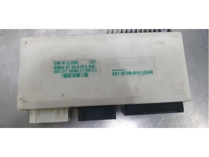 Gebruikte Bodycontrol Module BMW 5 serie (E39) 525i 24V Prijs € 75,00 Margeregeling aangeboden door De Witte Boerderij AutoMotive