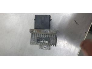 Gebruikte Module Koeling Renault Trafic New (FL) 2.0 dCi 16V 90 Prijs € 25,00 Margeregeling aangeboden door De Witte Boerderij AutoMotive