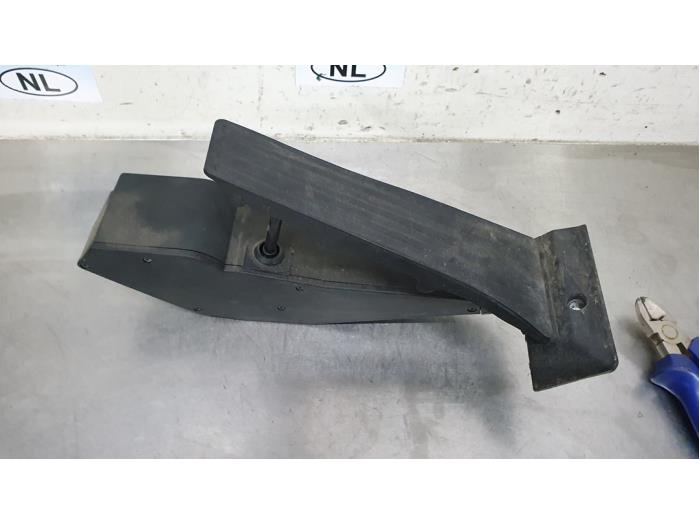 Gebruikte Sensor Gaspedaalpositie BMW 1 serie (E87/87N) 120d 16V Prijs € 10,00 Margeregeling aangeboden door De Witte Boerderij AutoMotive