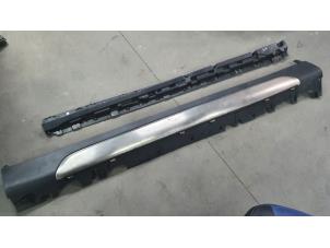 Gebruikte Sideskirt links BMW X5 Prijs € 211,75 Inclusief btw aangeboden door De Witte Boerderij AutoMotive