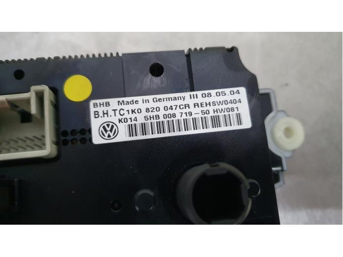 Kachel Bedieningspaneel van een Volkswagen Touran (1T1/T2) 1.6 2004