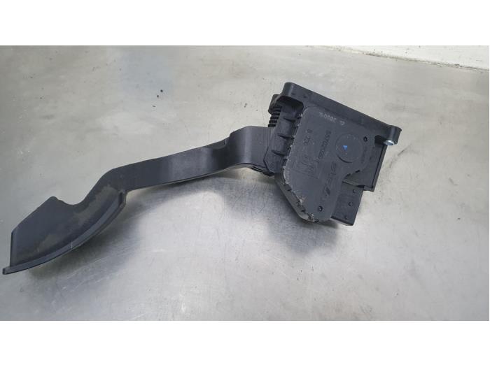 Gebruikte Gaspedaalpositie Sensor Opel Corsa D 1.2 16V Prijs € 10,00 Margeregeling aangeboden door De Witte Boerderij AutoMotive