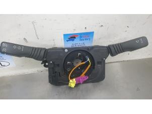 Gebruikte Licht + Raw Schakelaar Opel Astra H SW (L35) 1.9 CDTi 100 Prijs € 90,75 Inclusief btw aangeboden door De Witte Boerderij AutoMotive
