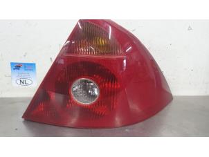 Gebruikte Achterlicht rechts Ford Mondeo III 1.8 16V Prijs € 25,00 Margeregeling aangeboden door De Witte Boerderij AutoMotive