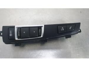 Gebruikte Schakelaar (diversen) BMW X3 (F25) xDrive20d 16V Prijs € 65,00 Margeregeling aangeboden door De Witte Boerderij AutoMotive