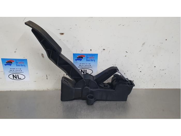 Gebruikte Sensor Gaspedaalpositie Mercedes A (W169) 1.7 A-170 Prijs € 10,00 Margeregeling aangeboden door De Witte Boerderij AutoMotive