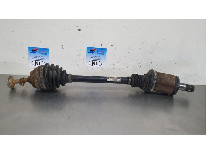 Gebruikte Steekas links-voor BMW X3 (F25) xDrive20d 16V Prijs € 150,00 Margeregeling aangeboden door De Witte Boerderij AutoMotive