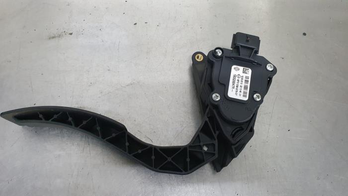 Gebruikte Sensor Gaspedaalpositie Renault Clio IV (5R) 0.9 Energy TCE 90 12V Prijs € 10,00 Margeregeling aangeboden door De Witte Boerderij AutoMotive