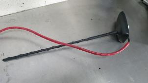 Gebruikte Antenne Toyota Yaris III (P13) 1.5 16V Dual VVT-iE Prijs € 35,00 Margeregeling aangeboden door De Witte Boerderij AutoMotive