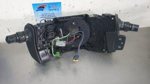 Gebruikte Combischakelaar Stuurkolom Renault Scénic II (JM) 1.6 16V Prijs € 20,00 Margeregeling aangeboden door De Witte Boerderij AutoMotive