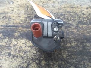 Gebruikte Bobine Mercedes 190 (W201) 1.8 E Prijs € 25,00 Margeregeling aangeboden door De Witte Boerderij AutoMotive