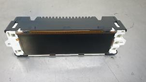 Gebruikte Display Interieur Peugeot 207 SW (WE/WU) 1.4 Prijs € 15,00 Margeregeling aangeboden door De Witte Boerderij AutoMotive