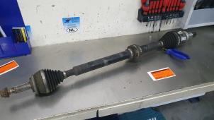 Gebruikte Aandrijfas rechts-voor Toyota Auris (E15) 1.8 16V HSD Full Hybrid Prijs € 75,00 Margeregeling aangeboden door De Witte Boerderij AutoMotive