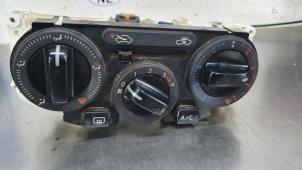 Gebruikte Kachel Bedieningspaneel Nissan Note (E11) 1.6 16V Prijs € 25,00 Margeregeling aangeboden door De Witte Boerderij AutoMotive