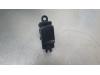 Nissan Note (E11) 1.6 16V Elektrisch Raam Schakelaar