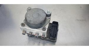 Gebruikte ABS Pomp Peugeot Bipper (AA) 1.4 HDi Prijs € 150,00 Margeregeling aangeboden door De Witte Boerderij AutoMotive