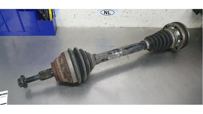 Gebruikte Steekas links-voor Volkswagen Golf II (19E) 1.3 Prijs € 75,00 Margeregeling aangeboden door De Witte Boerderij AutoMotive