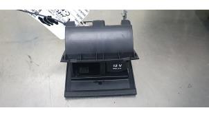 Gebruikte Asbak voor Mercedes C (W204) 1.8 C-180 CGI 16V Prijs € 15,00 Margeregeling aangeboden door De Witte Boerderij AutoMotive