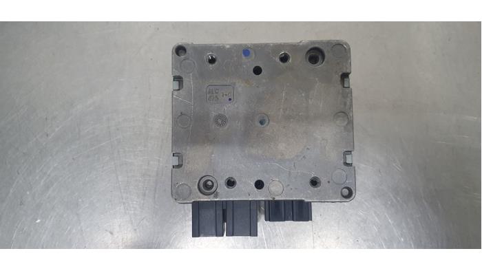 Computer Stuurbekrachtiging van een Renault Twingo II (CN) 1.2 16V 2010