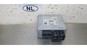 Computer Stuurbekrachtiging van een Renault Twingo II (CN) 1.2 16V 2010