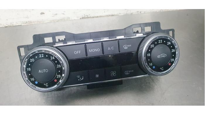 Display Climat Control van een Mercedes-Benz C Estate (S204) 2.2 C-200 CDI 16V . 2008
