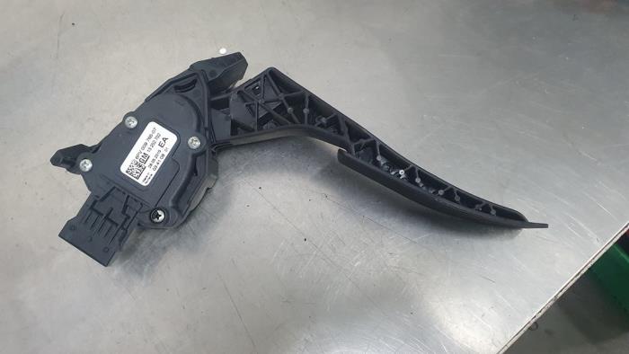 Gebruikte Gaspedaalpositie Sensor Opel Astra J Sports Tourer (PD8/PE8/PF8) 1.6 CDTI 16V Prijs € 10,00 Margeregeling aangeboden door De Witte Boerderij AutoMotive