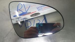 Gebruikte Spiegelglas rechts Toyota Aygo (B40) 1.0 12V VVT-i Prijs € 15,00 Margeregeling aangeboden door De Witte Boerderij B.V.