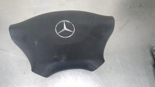 Gebruikte Airbag links (Stuur) Mercedes Sprinter 3,5t (906.63) 316 CDI 16V Prijs € 50,00 Margeregeling aangeboden door De Witte Boerderij B.V.
