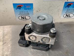 Gebruikte ABS Pomp Fiat Punto III (199) 1.3 JTD Multijet 80 16V Prijs € 50,00 Margeregeling aangeboden door De Witte Boerderij AutoMotive