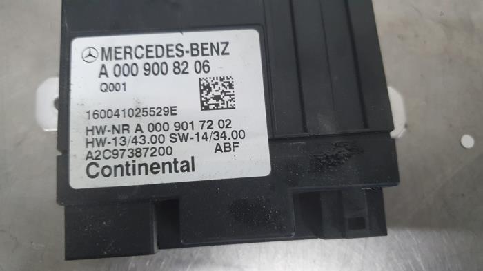 Brandstofpomp module van een Mercedes-Benz Vito (447.6) 2.2 114 CDI 16V 2016