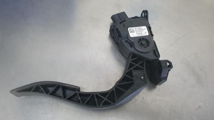 Gebruikte Gaspedaalpositie Sensor Audi A6 Avant (C7) 2.0 TDI 16V Prijs € 10,00 Margeregeling aangeboden door De Witte Boerderij AutoMotive