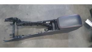 Gebruikte Armleuning Mercedes A-Klasse Prijs € 75,00 Margeregeling aangeboden door De Witte Boerderij AutoMotive